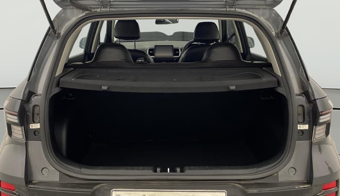 2025 Hyundai VENUE S(O) 1.2, Petrol, Manual, 13,584 km, Boot Open Zoomed View