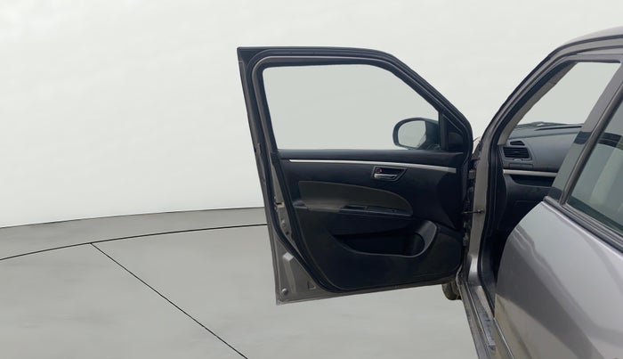 2015 Maruti Swift ZDI, Diesel, Manual, 1,49,958 km, LHS Front Door