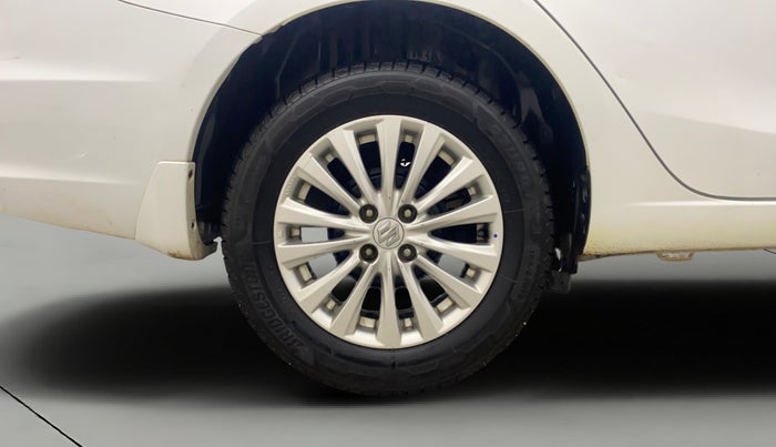 2015 Maruti Ciaz ZXI, Petrol, Manual, 51,463 km, Right Rear Wheel