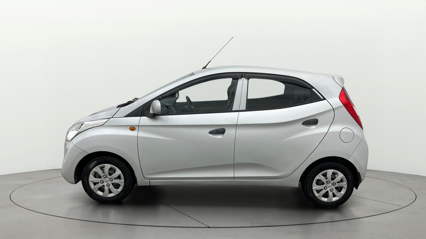 2015 Hyundai Eon MAGNA +, Petrol, Manual, 73,475 km, Left Side