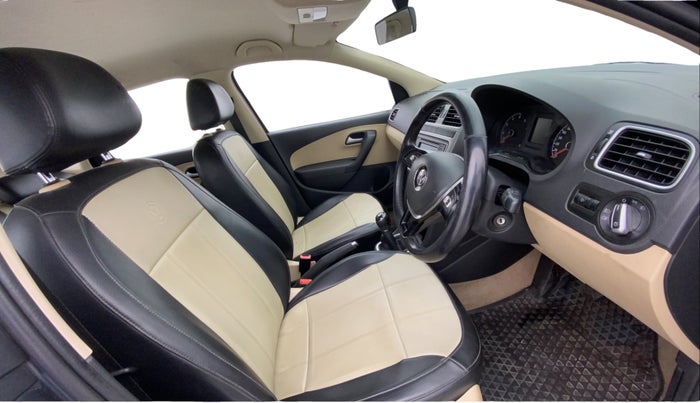 2015 Volkswagen Polo HIGHLINE1.2L, Petrol, Manual, 59,990 km, Right Side Front Door Cabin