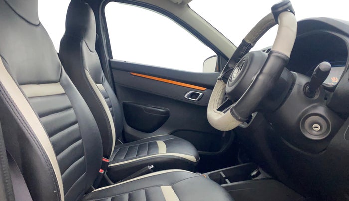 2020 Renault Kwid CLIMBER 1.0 AMT (O), Petrol, Automatic, 11,615 km, Right Side Front Door Cabin