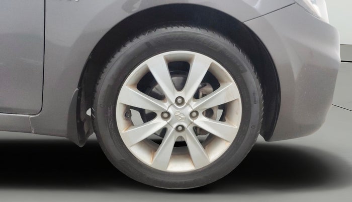 2013 Hyundai Verna FLUIDIC 1.6 VTVT SX, Petrol, Manual, 53,145 km, Right Front Wheel