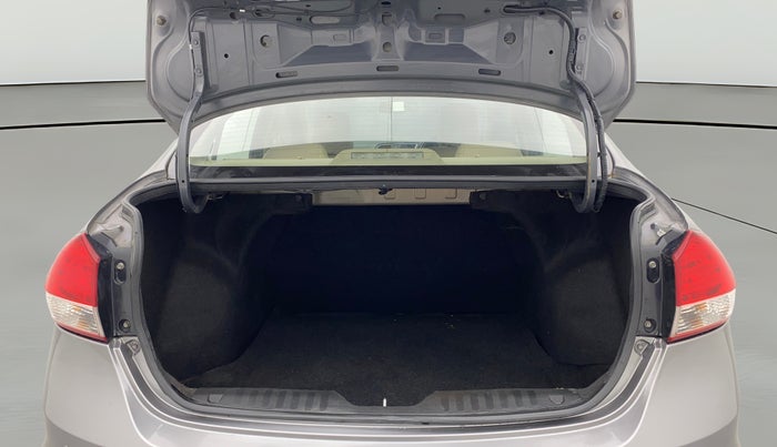 2015 Maruti Ciaz ZXI+, Petrol, Manual, 77,248 km, Boot Open Zoomed View