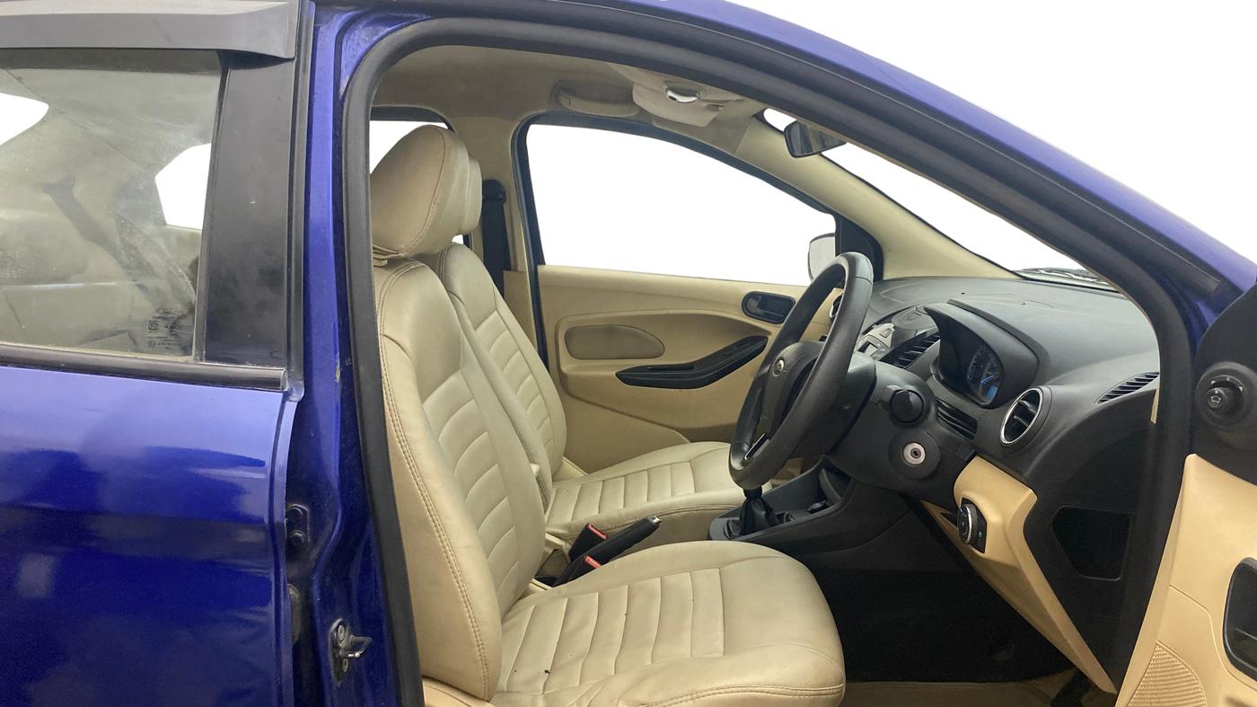 2016 Ford Figo Aspire TREND 1.5 DIESEL, Diesel, Manual, 98,012 km, Right Side Front Door Cabin
