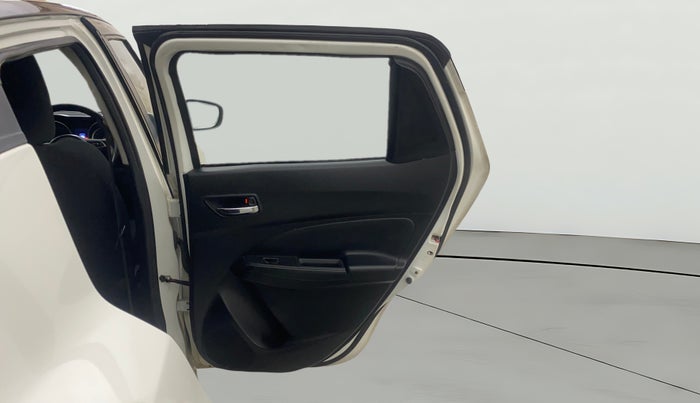 2022 Maruti Swift ZXI PLUS AMT DUAL TONE, Petrol, Automatic, 21,243 km, RHS Rear Door