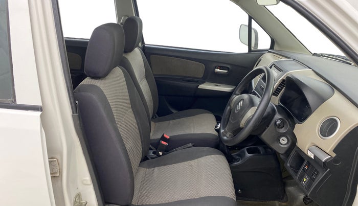 2016 Maruti Wagon R 1.0 LXI CNG, CNG, Manual, 77,948 km, Right Side Front Door Cabin
