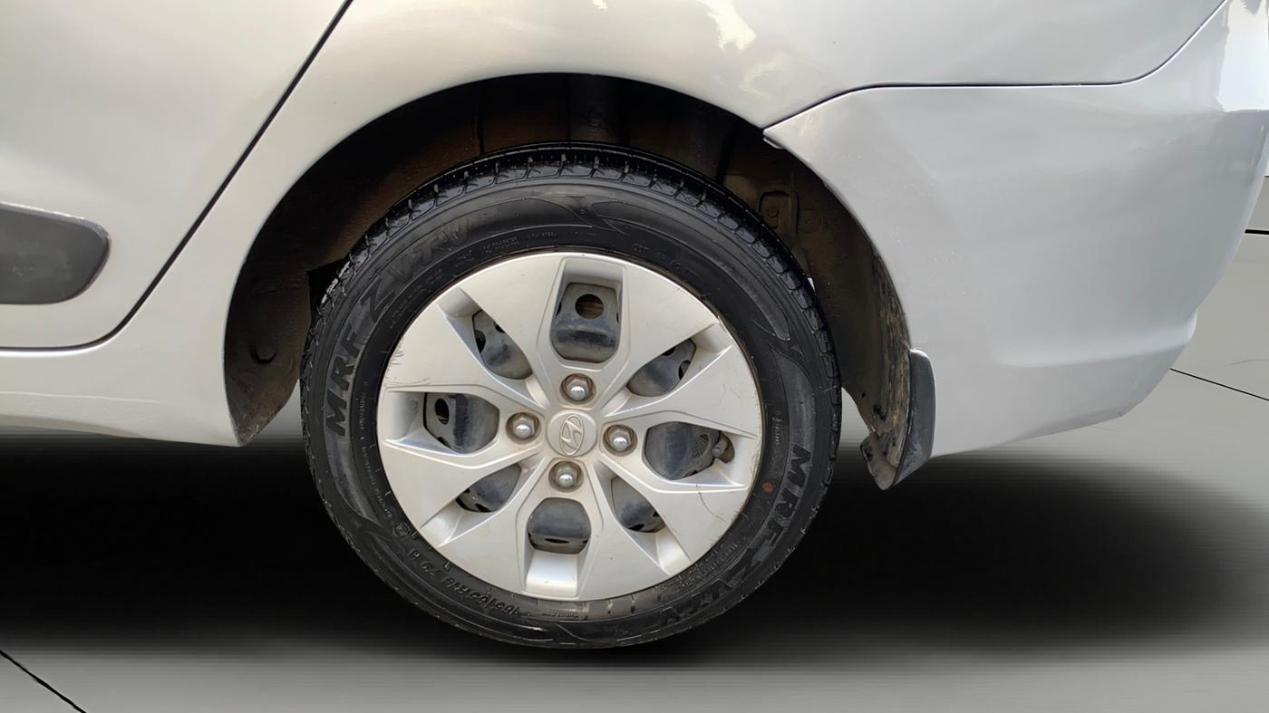 2015 Hyundai Xcent S 1.2, Petrol, Manual, 39,511 km, Left Rear Wheel