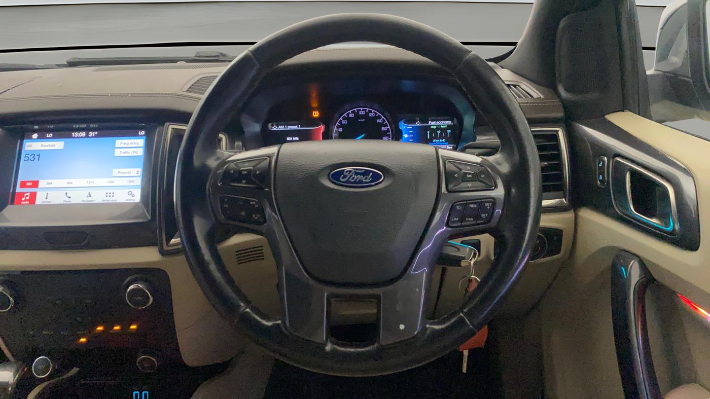 2018 Ford Endeavour TITANIUM 3.2 4X4 AT, Diesel, Automatic, 88,737 km, Steering Wheel Close Up