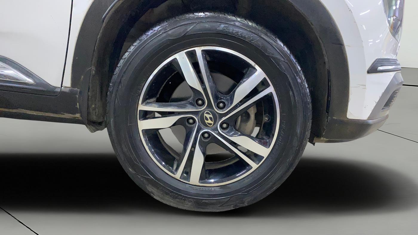 2020 Hyundai VENUE S 1.5 CRDI, Diesel, Manual, 82,957 km, Right Front Wheel