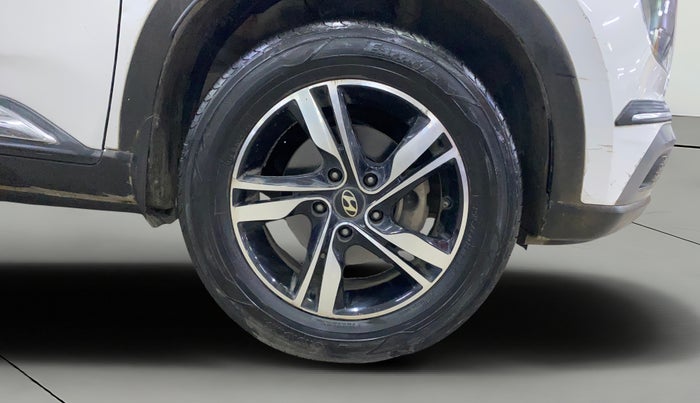 2020 Hyundai VENUE S 1.5 CRDI, Diesel, Manual, 82,804 km, Right Front Wheel