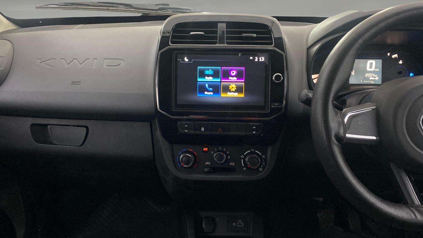 2022 Renault Kwid RXT 1.0 AMT (O), Petrol, Automatic, 12,004 km, Air Conditioner