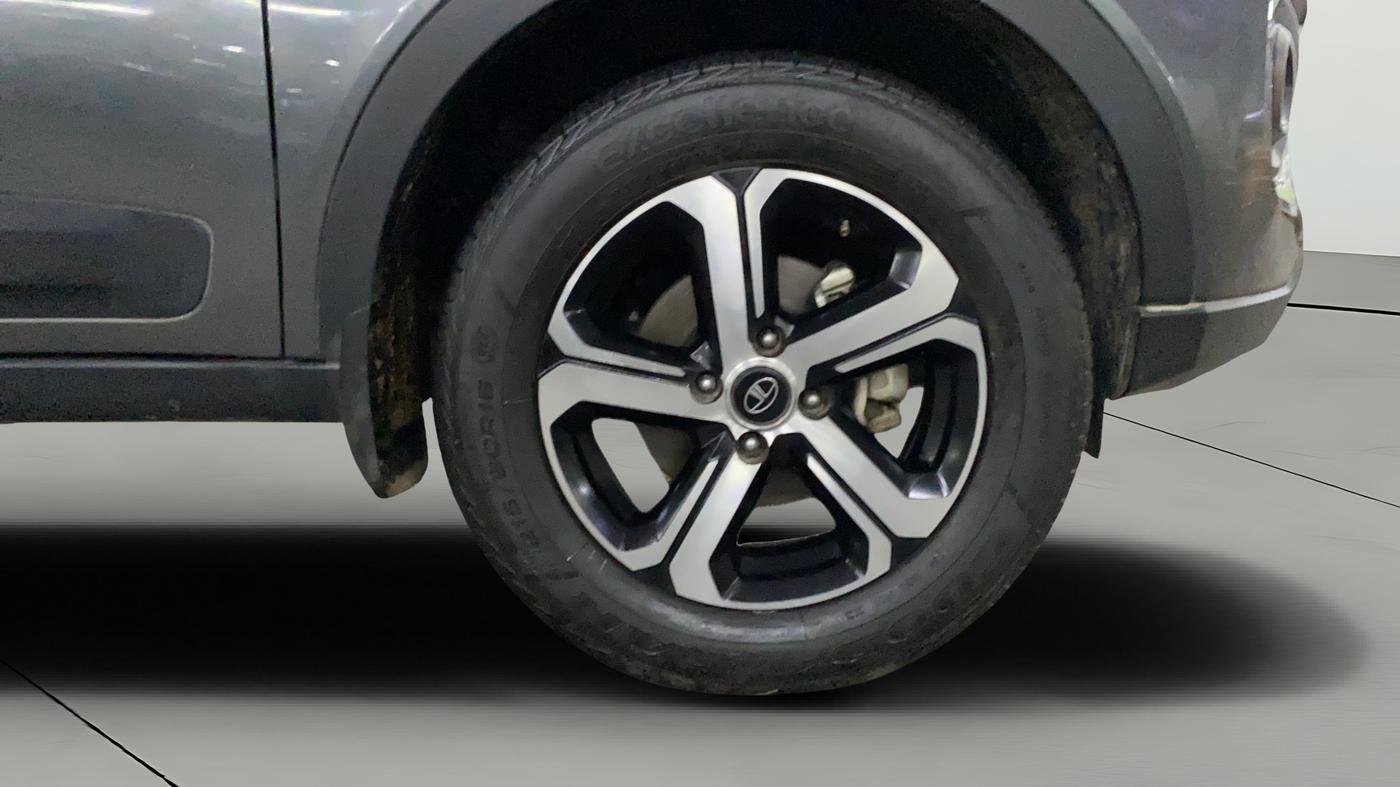 2021 Tata NEXON XZ PLUS (O) DIESEL, Diesel, Manual, 37,318 km, Right Front Wheel