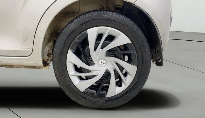2017 Maruti IGNIS DELTA 1.2 AMT, CNG, Automatic, 1,32,357 km, Left Rear Wheel