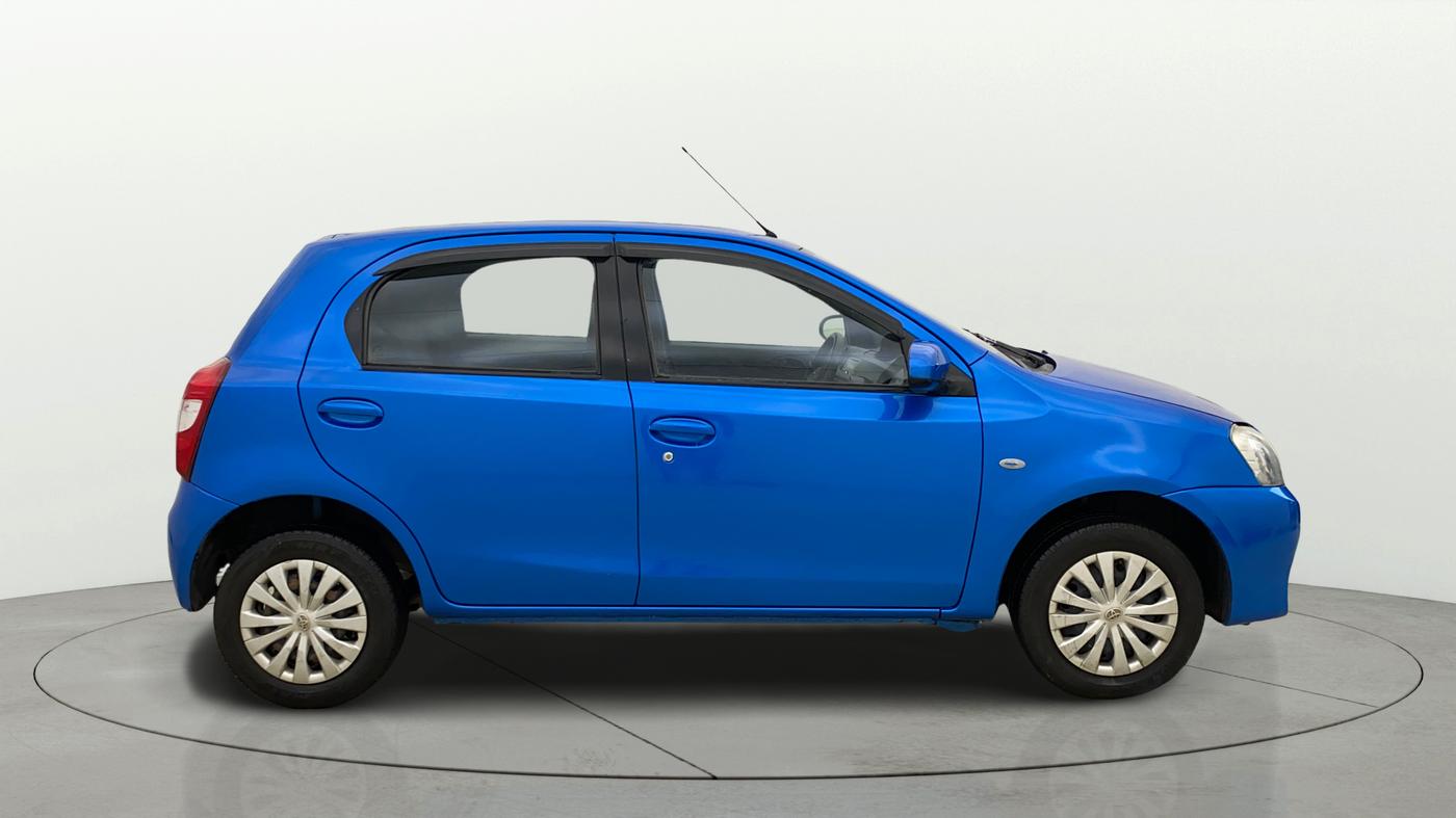 2013 Toyota Etios Liva G, Petrol, Manual, 26,072 km, Right Side View