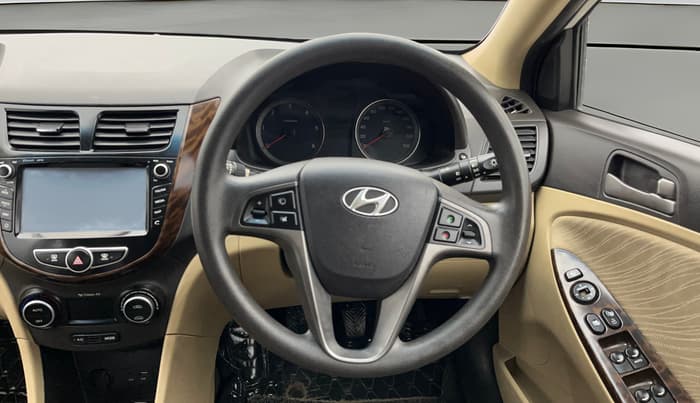 2016 Hyundai Verna 1.6 CRDI SX, Diesel, Manual, 27,271 km, Steering Wheel Close Up