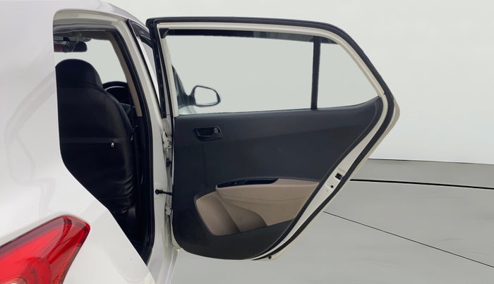 2017 Hyundai Grand i10 MAGNA 1.2 KAPPA VTVT, CNG, Manual, 66,826 km, RHS Rear Door