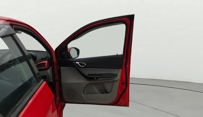 2020 Tata Tiago XZ PETROL, Petrol, Manual, 43,707 km, RHS Front Door