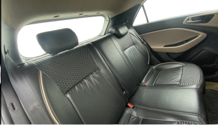 2015 Hyundai Elite i20 ASTA 1.2, Petrol, Manual, 52,232 km, Right Side Rear Door Cabin