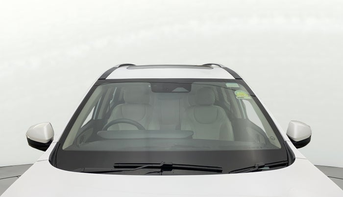 2022 Mahindra XUV700 AX 7 LUXURY D AT 7 STR, Diesel, Automatic, 43,313 km, Front Windshield