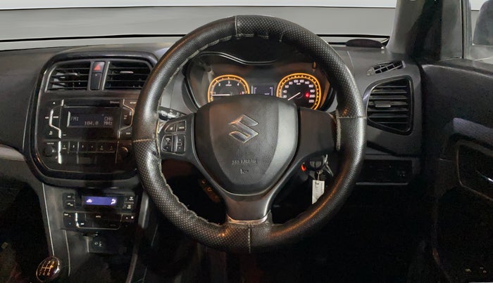 2018 Maruti Vitara Brezza ZDI, Diesel, Manual, 54,822 km, Steering Wheel Close Up