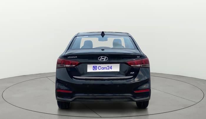 2018 Hyundai Verna 1.6 VTVT SX, Petrol, Manual, 77,642 km, Back/Rear