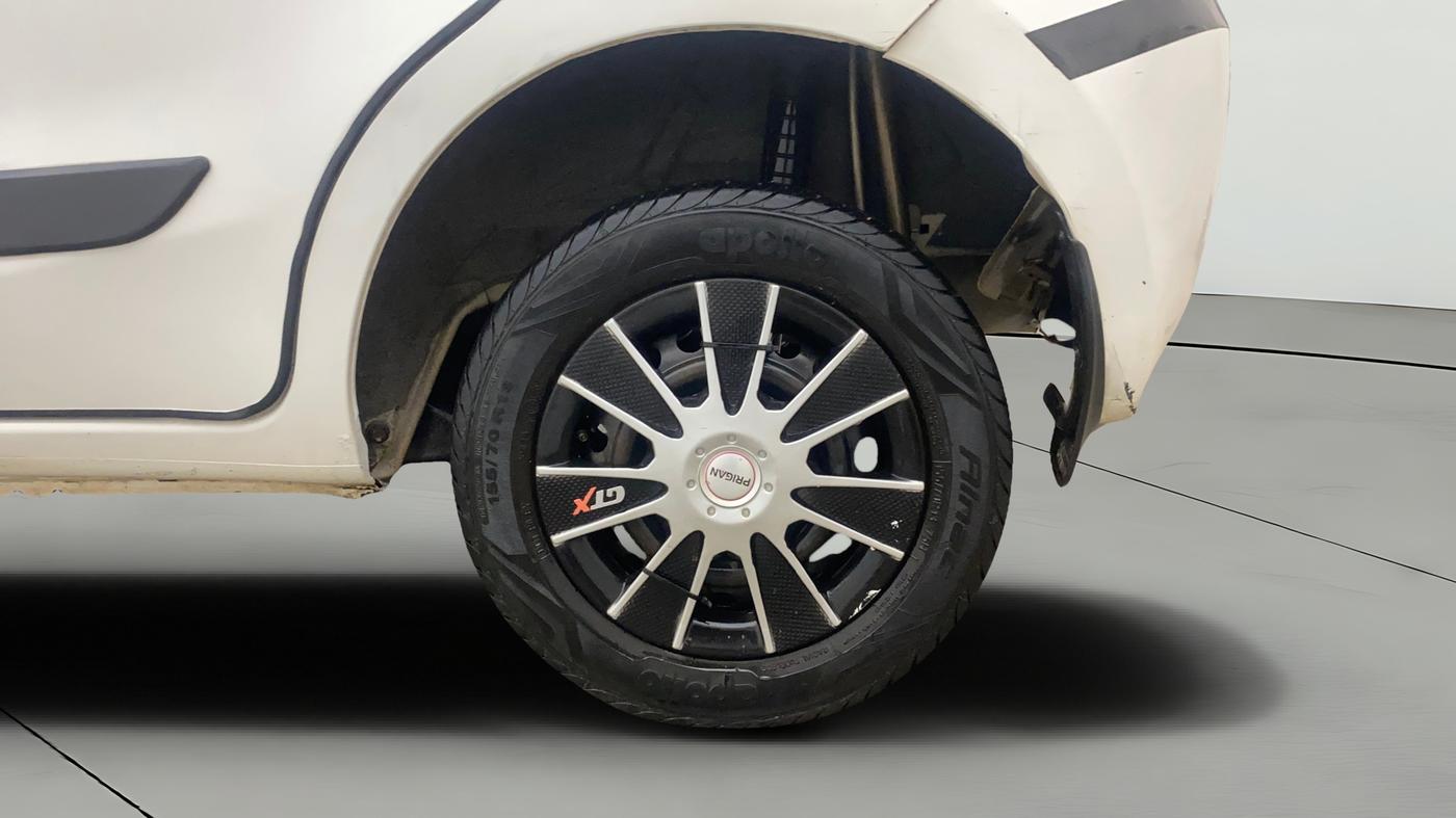 2014 Datsun Go T, Petrol, Manual, 1,12,672 km, Left Rear Wheel