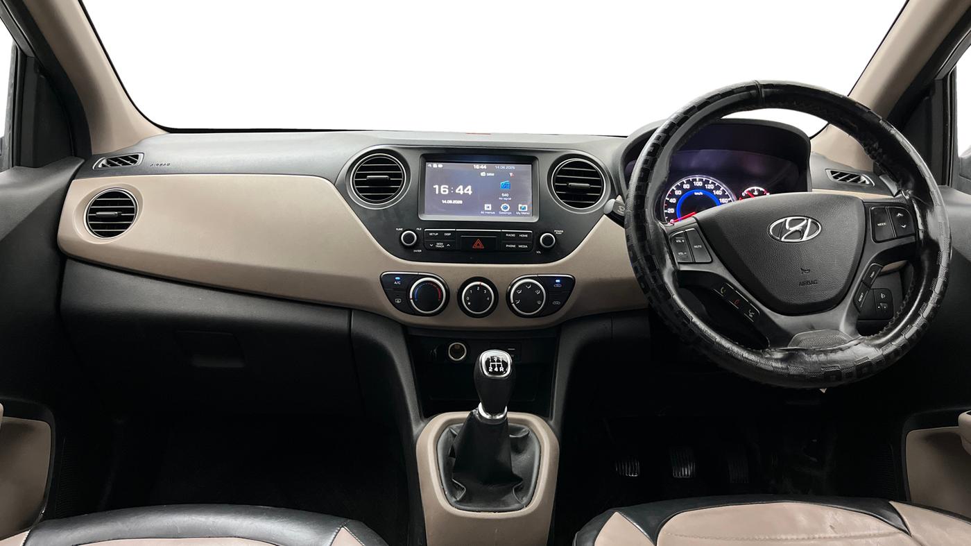 2019 Hyundai Grand i10 SPORTZ 1.2 KAPPA VTVT, Petrol, Manual, 72,694 km, Dashboard