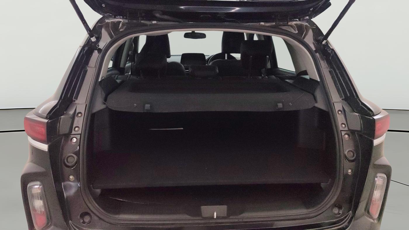 2023 Toyota URBAN CRUISER HYRYDER V HYBRID, Hybrid, Automatic, 89,766 km, Boot Open Zoomed View