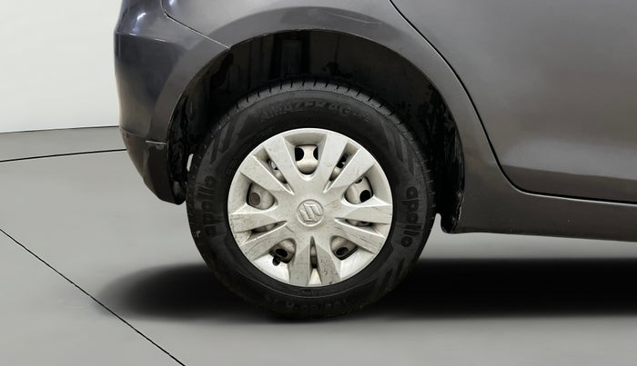 2016 Maruti Swift LXI (O), Petrol, Manual, 71,822 km, Right Rear Wheel