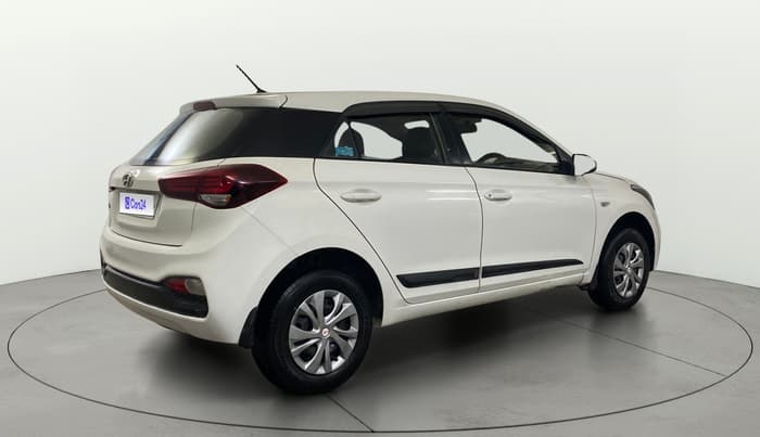 2018 Hyundai Elite i20 MAGNA EXECUTIVE 1.2, Petrol, Manual, 86,728 km, Right Back Diagonal