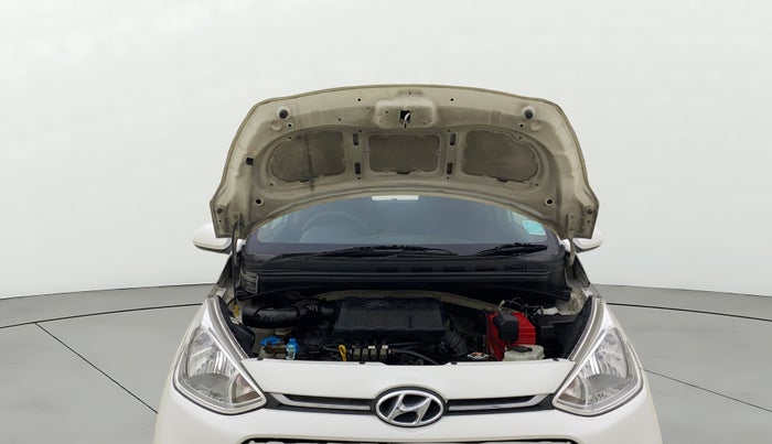 2017 Hyundai Grand i10 SPORTZ 1.2 KAPPA VTVT, CNG, Manual, 1,01,269 km, Open Bonet