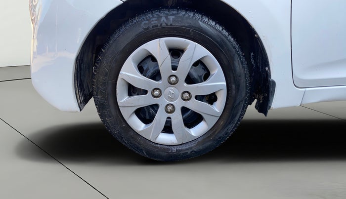 2017 Hyundai Eon MAGNA +, Petrol, Manual, 73,434 km, Left Front Wheel