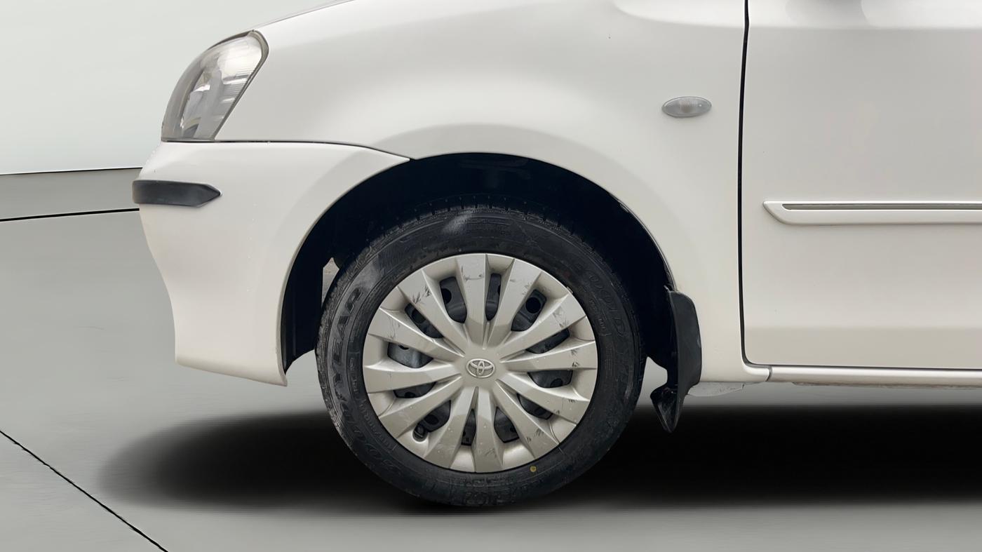 2014 Toyota Etios G, Petrol, Manual, 26,781 km, Left Front Wheel