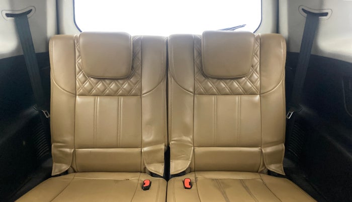 2018 Mahindra XUV500 W11(O), Diesel, Manual, 87,270 km, Third Seat Row ( optional )