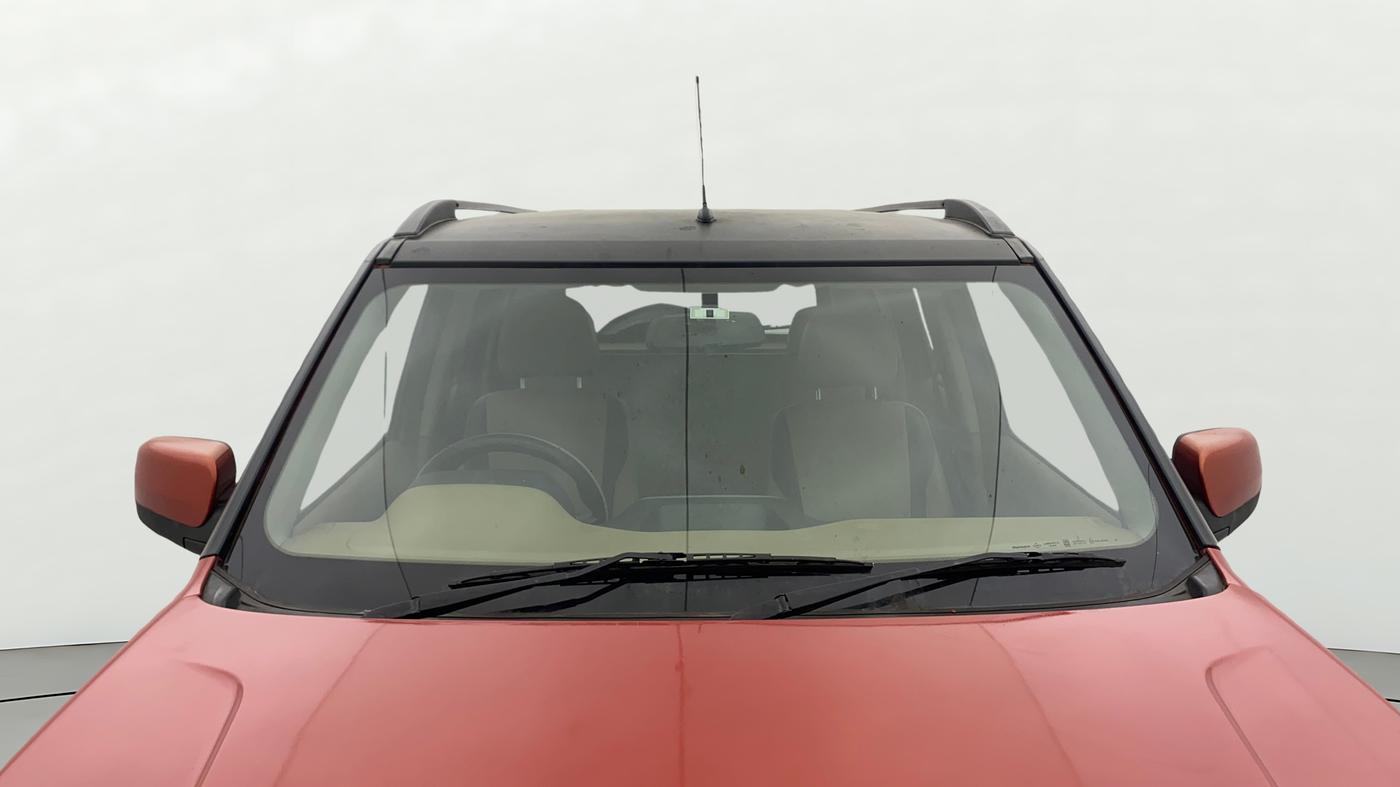 2016 Mahindra TUV300 T8, Diesel, Manual, 92,303 km, Front Windshield