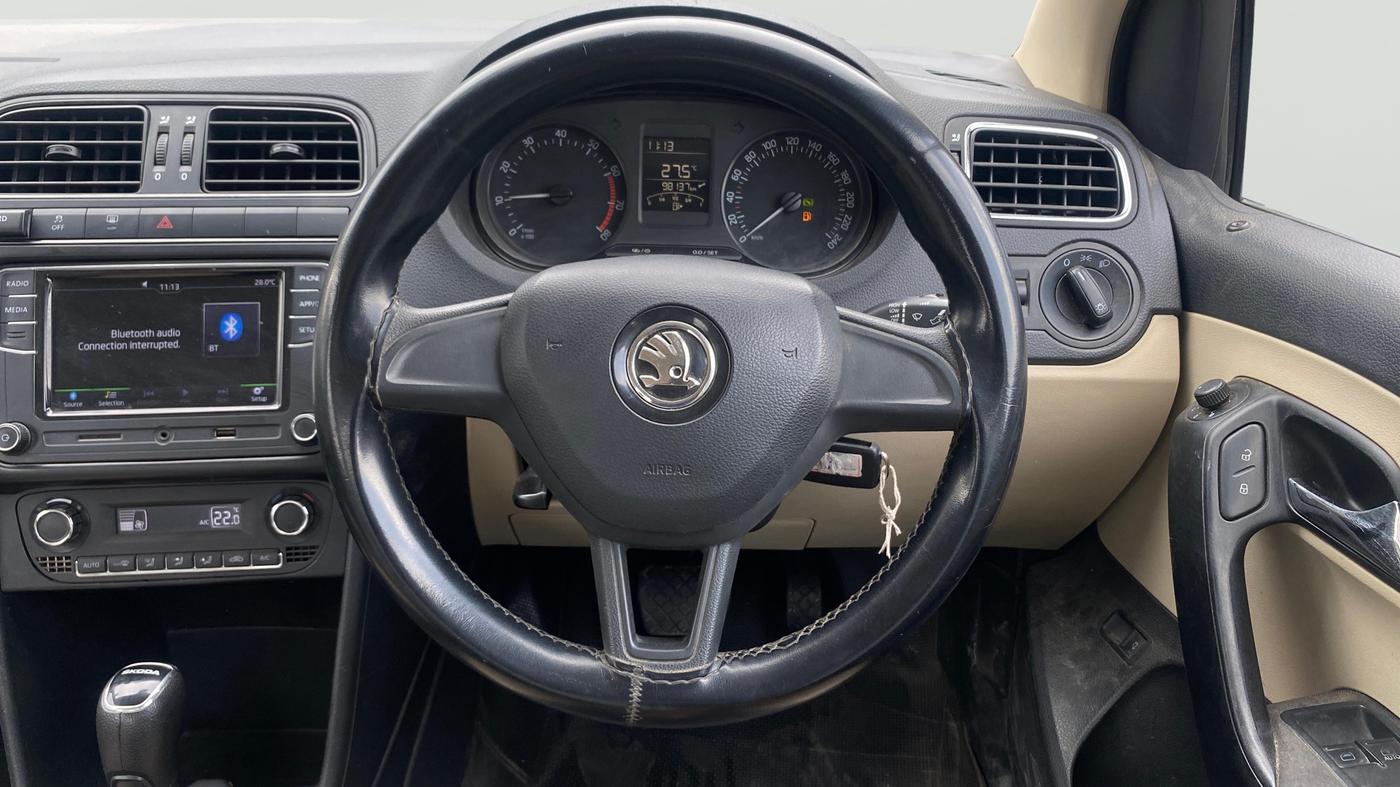 2021 Skoda Rapid ACTIVE 1.0 TSI AT, Petrol, Automatic, 98,072 km, Steering Wheel Close Up