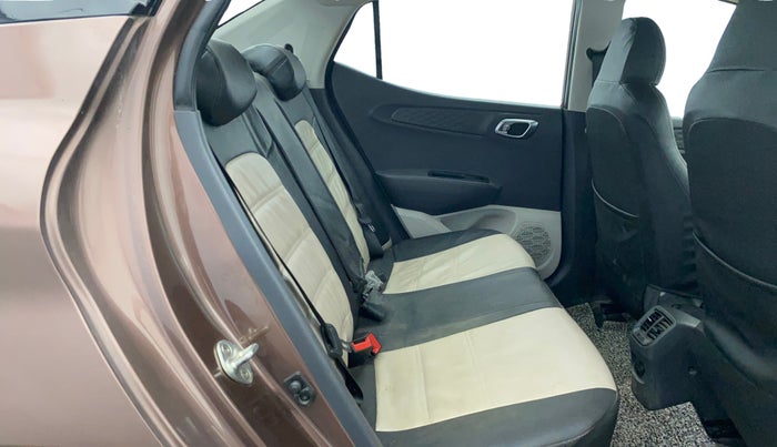 2021 Hyundai AURA SX 1.2, Petrol, Manual, 26,876 km, Right Side Rear Door Cabin