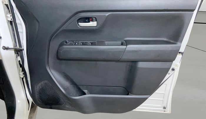 2023 Maruti New Wagon-R VXI 1.0, Petrol, Manual, 22,659 km, Driver Side Door Panels Control