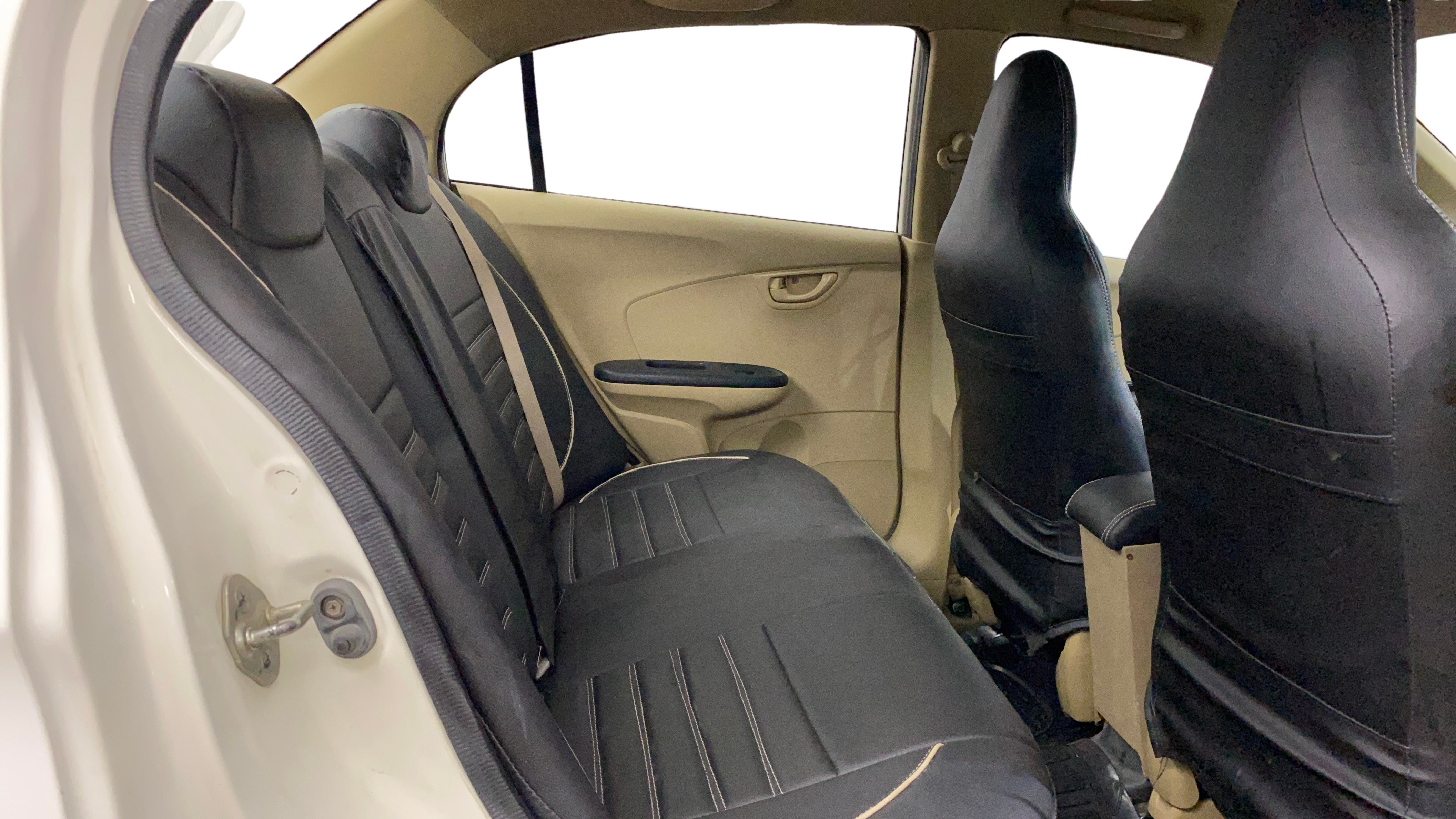 camera-Right-Side-Rear-Door-Cabin