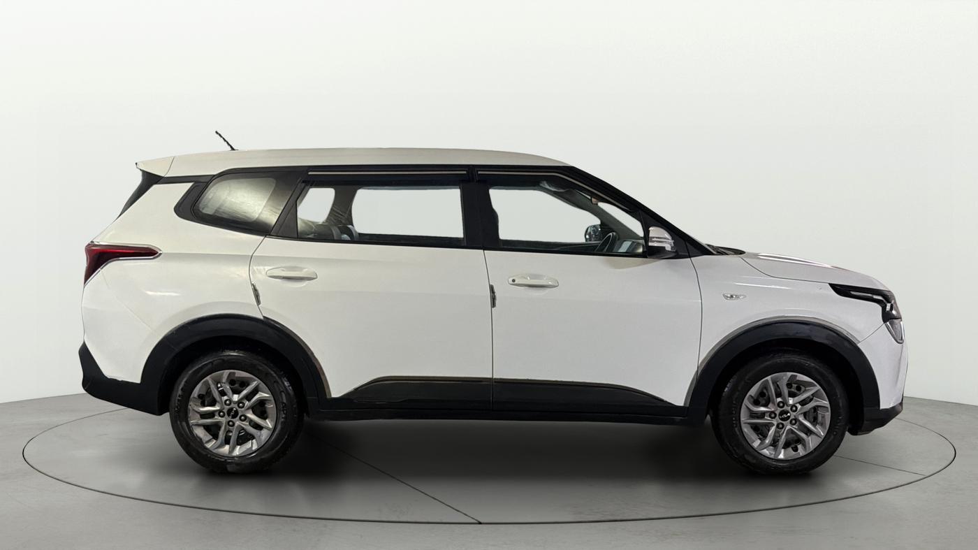 2022 KIA CARENS PREMIUM 1.4 PETROL 7 STR, Petrol, Manual, 73,837 km, Right Side View