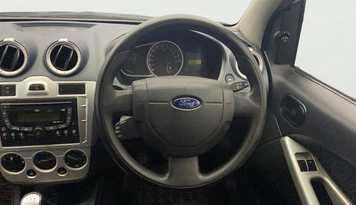 2013 Ford Figo TITANIUM 1.4 DIESEL, Diesel, Manual, 1,33,384 km, Steering Wheel Close Up