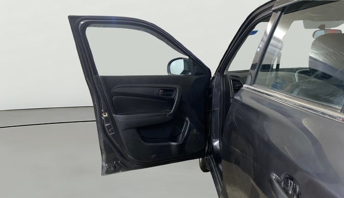 2020 Maruti Vitara Brezza LXI, Petrol, Manual, 69,679 km, LHS Front Door