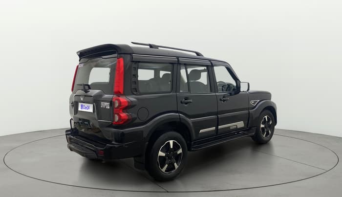 2024 Mahindra SCORPIO CLASSIC S11 7STR, Diesel, Manual, 32,413 km, Right Back Diagonal