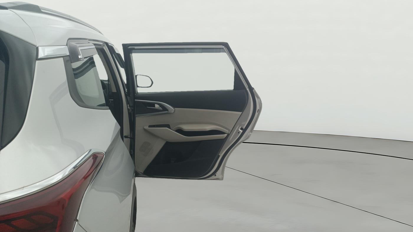2023 KIA CARENS PRESTIGE 1.5 PETROL 7 STR, Petrol, Manual, 65,293 km, RHS Rear Door