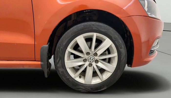 2015 Volkswagen Polo HIGHLINE1.2L, Petrol, Manual, 34,082 km, Right Front Wheel