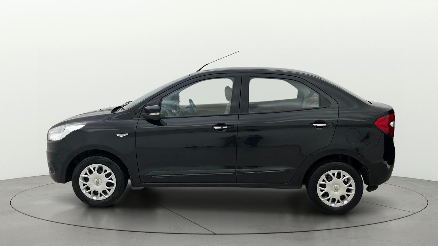 2015 Ford Figo Aspire TREND 1.2 PETROL, Petrol, Manual, 1,05,000 km, Left Side