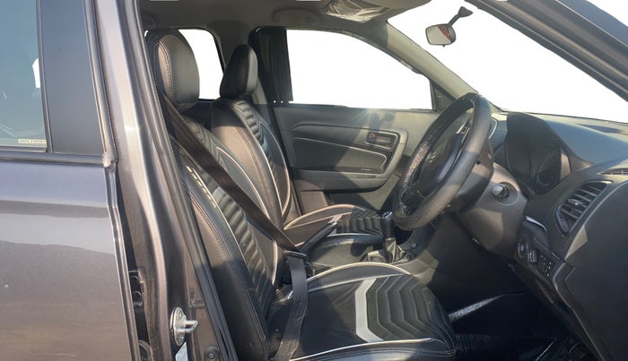 2021 Maruti Vitara Brezza VXI, CNG, Manual, 70,231 km, Right Side Front Door Cabin
