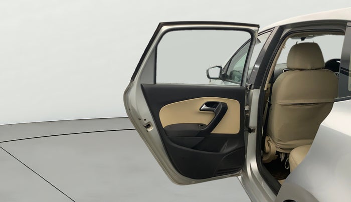 2014 Volkswagen Polo HIGHLINE1.2L, Petrol, Manual, 1,28,170 km, LHS Rear Door