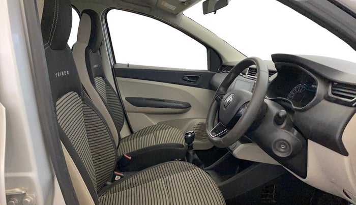 2022 Renault TRIBER RXT LIMITED EDITION, Petrol, Manual, 82,043 km, Right Side Front Door Cabin